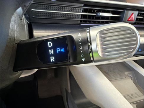 Used 2023 Hyundai Ioniq 6 SEL image 25