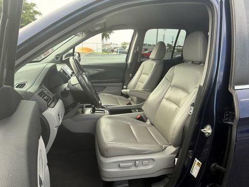 Used 2018 Honda Ridgeline RTL image 9