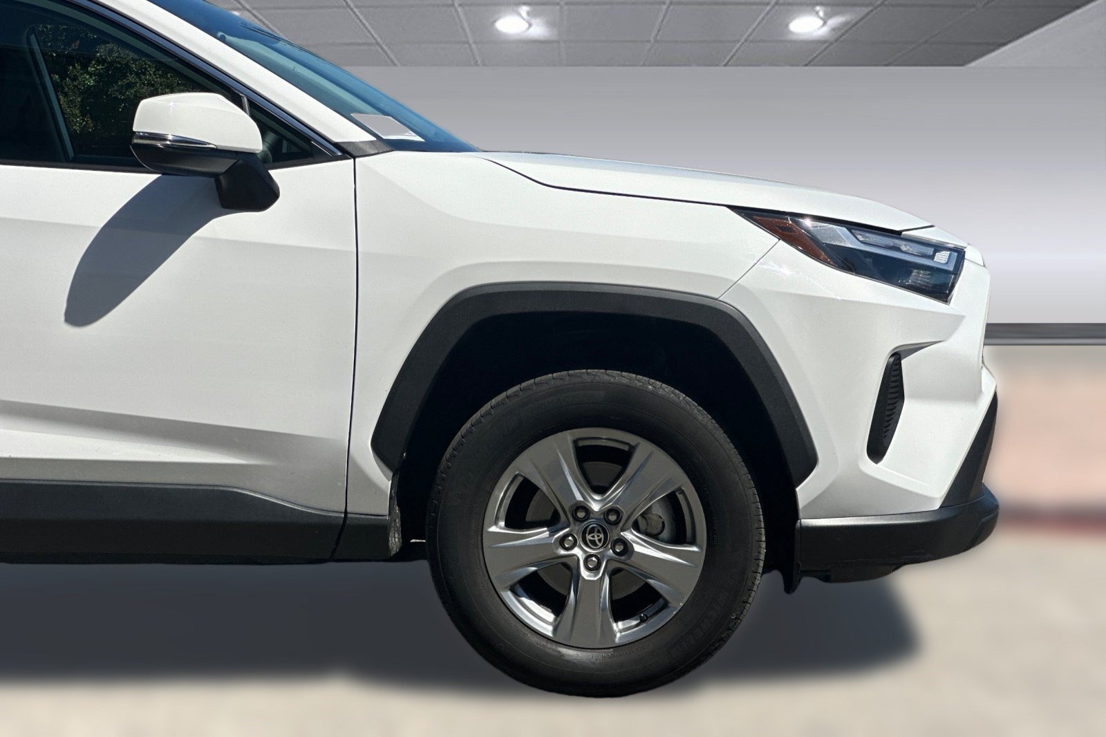 Used 2024 Toyota RAV4 XLE w/ Convenience Package FWD image 36