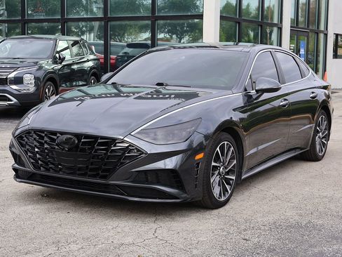 Used 2022 Hyundai Sonata Limited FWD image 11