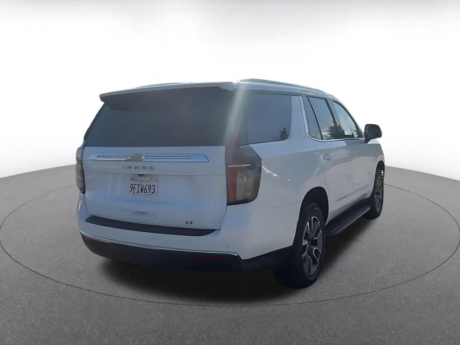 Used 2023 Chevrolet Tahoe LT w/ Luxury Package RWD image 14