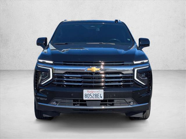 Used 2025 Chevrolet Suburban LT w/ Comfort Package RWD image 2