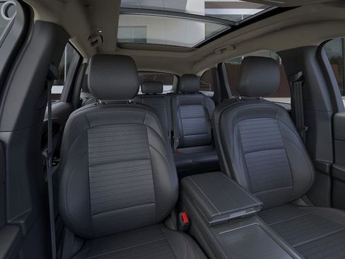 New 2026 Lincoln Nautilus Reserve w/ Jet Appearance Package image 10