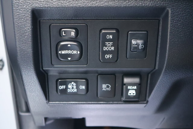 Used 2020 Toyota Tundra SR5 w/ SR5 Upgrade Package AWD/4WD image 15