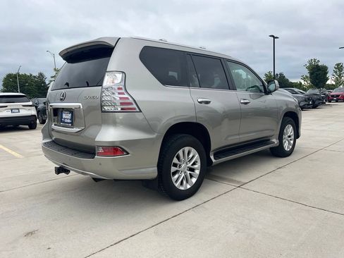 Used 2022 Lexus GX 460 Premium w/ Premium Package AWD/4WD image 10