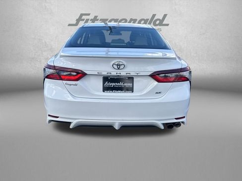 Used 2023 Toyota Camry SE image 6