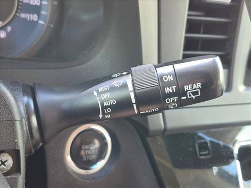 Used 2015 Toyota Sienna Limited Premium FWD image 7