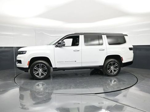 Used 2023 Jeep Grand Wagoneer 4WD image 9