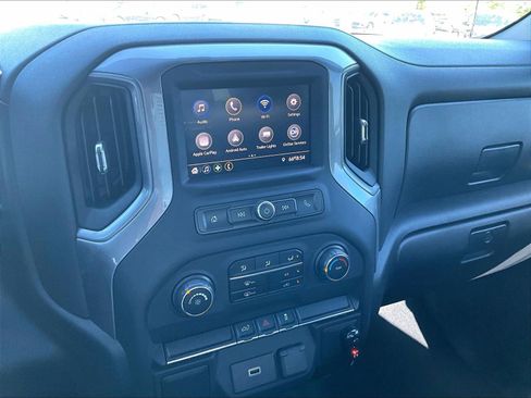 Used 2020 Chevrolet Silverado 1500 Custom w/ Custom Value Package AWD/4WD image 15