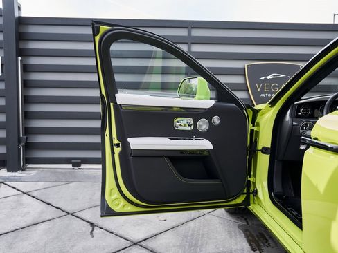 Used 2025 Rolls-Royce Ghost Black Badge image 31