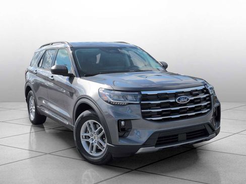 New 2025 Ford Explorer Active w/ Active Comfort Package image 12