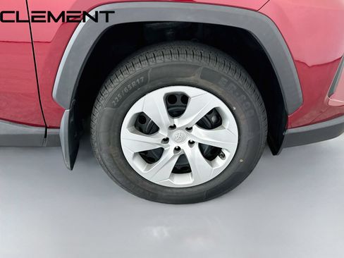 Used 2020 Toyota RAV4 LE AWD/4WD image 34