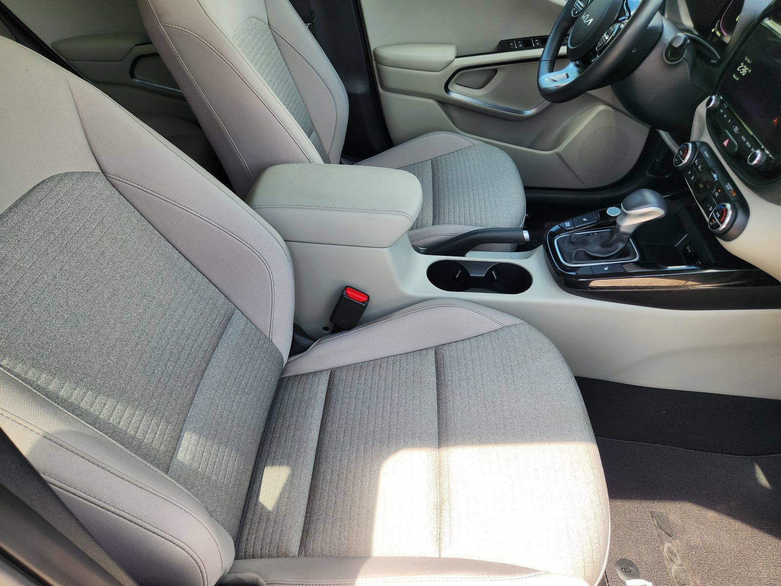 Used 2025 Kia Soul EX FWD image 14
