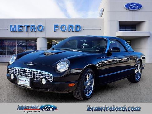 Used 2002 Ford Thunderbird image 8