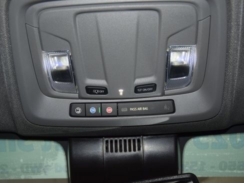 Used 2025 Chevrolet Silverado 2500 W/T w/ WT Convenience Package image 38