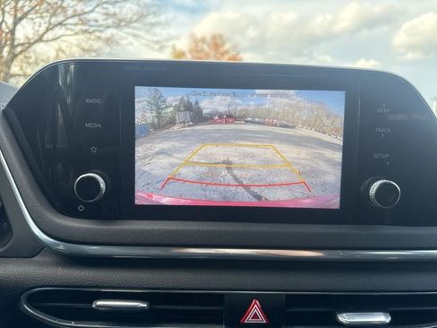 Used 2020 Hyundai Sonata Blue image 16