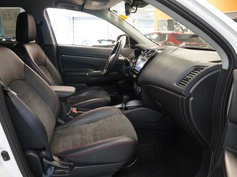 Used 2019 Mitsubishi Outlander Sport GT AWD/4WD image 31