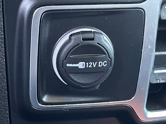 Used 2024 Jeep Wrangler Unlimited Sahara AWD/4WD image 20