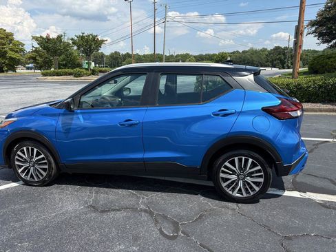 Used 2021 Nissan Kicks SV FWD image 8