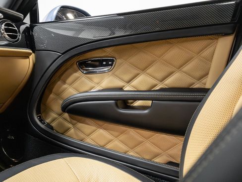 Used 2016 Bentley Mulsanne Speed image 14