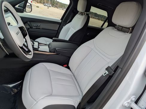 New 2026 Land Rover Range Rover Sport Dynamic SE image 19