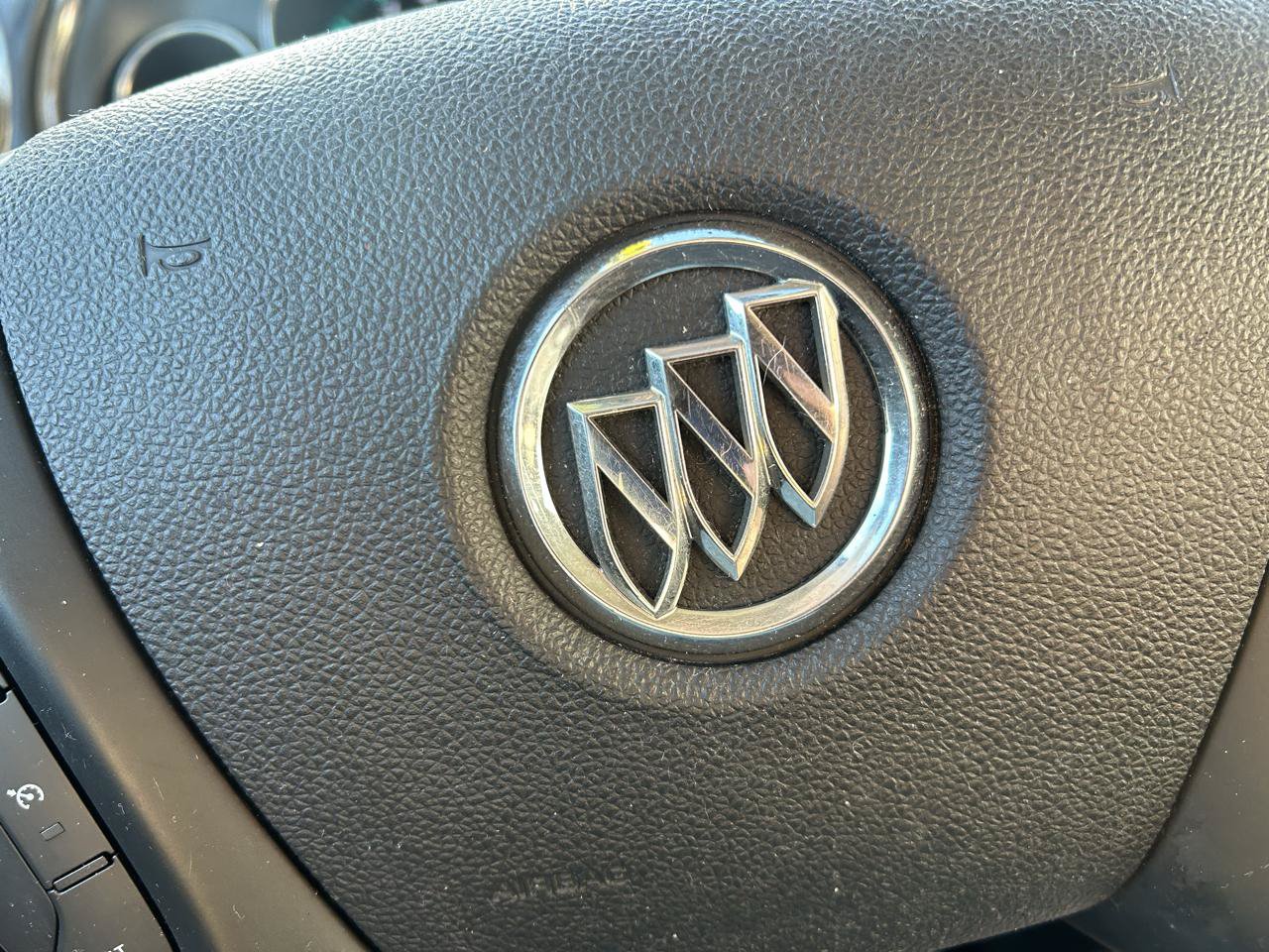 Used 2013 Buick Enclave Leather FWD image 21