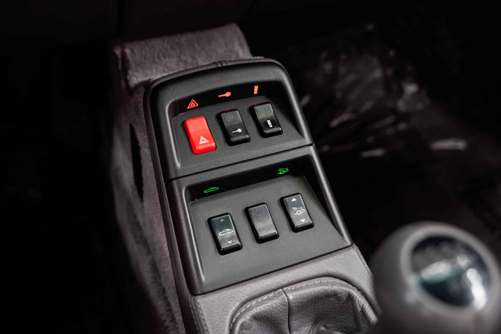 Used 1997 Porsche 911 Carrera RWD image 18