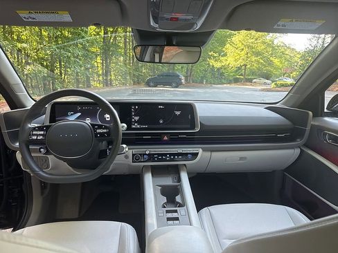Used 2024 Hyundai Ioniq 6 SEL RWD image 25