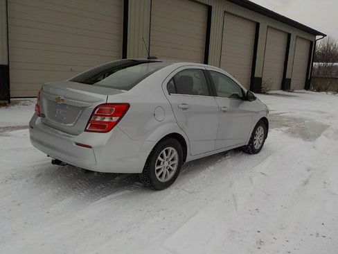 Used 2017 Chevrolet Sonic LT image 5