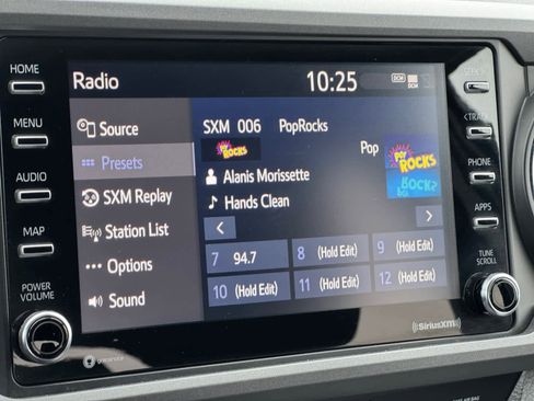 Used 2022 Toyota Tacoma TRD Sport AWD/4WD image 4