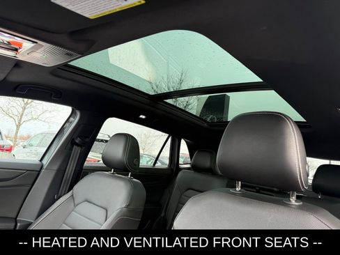 Used 2024 Volkswagen Atlas Cross Sport SEL R-Line image 7