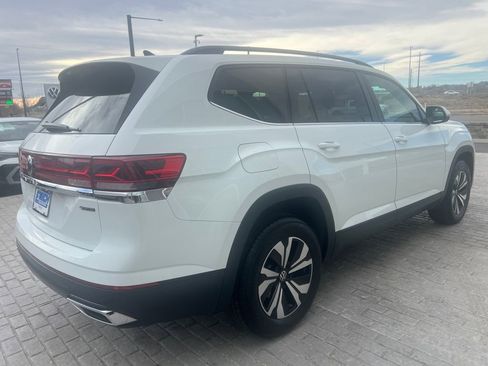 Certified 2024 Volkswagen Atlas SE image 7