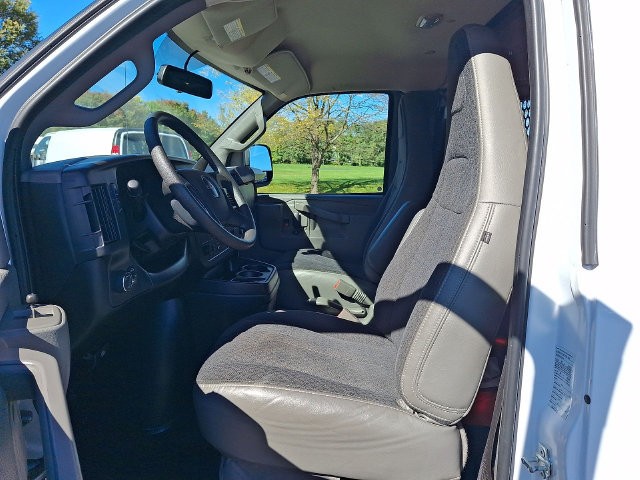 Certified 2025 GMC Savana 2500 w/ Driver Convenience Package RWD image 17