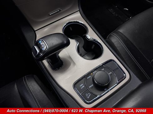 Used 2014 Jeep Grand Cherokee Limited AWD/4WD image 14