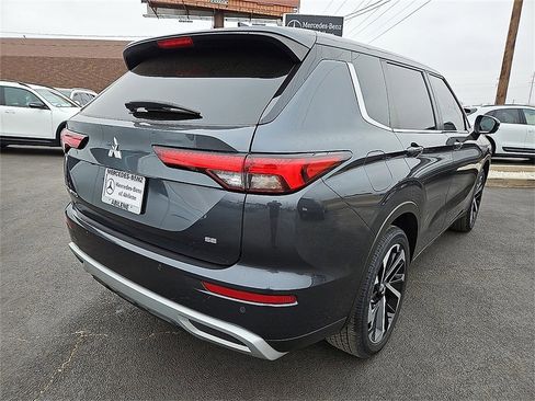 Used 2024 Mitsubishi Outlander SE image 7
