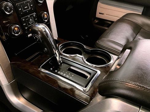 Used 2013 Ford F150 Platinum image 17