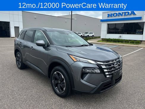 Used 2024 Nissan Rogue SV FWD image 2