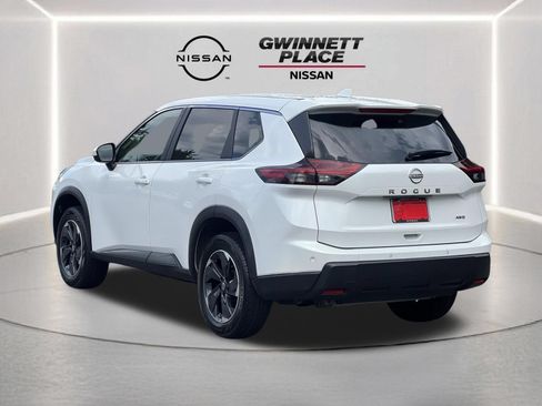 Certified 2025 Nissan Rogue SV AWD/4WD image 22