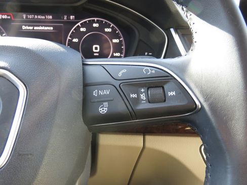 Used 2018 Audi Q5 2.0T Premium Plus w/ Premium Plus Package image 23