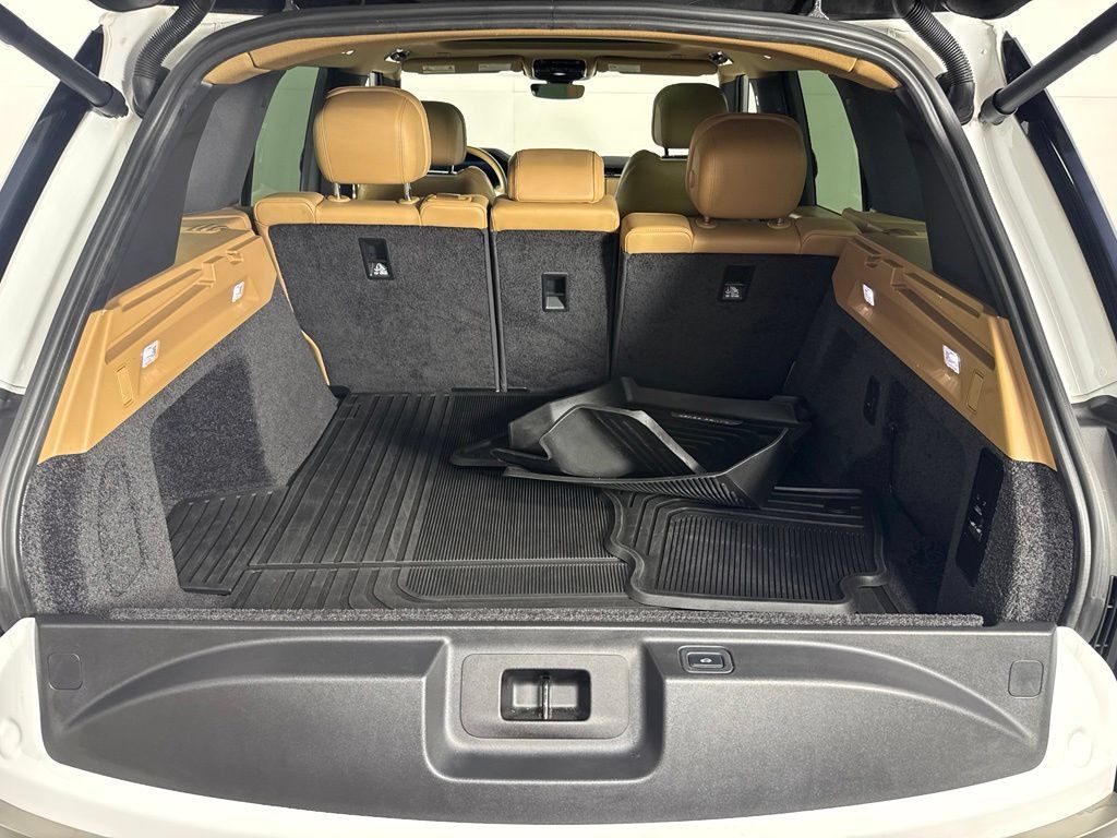 Used 2023 Land Rover Range Rover SE AWD/4WD image 33