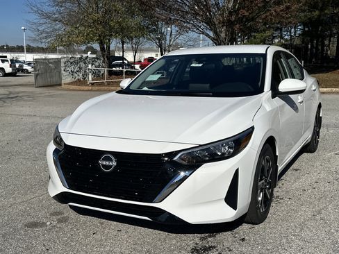 New 2025 Nissan Sentra SV image 1