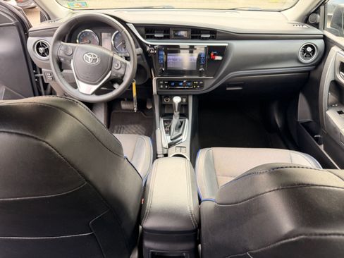 Used 2018 Toyota Corolla SE w/ Carpet Mat Package (TMS) FWD image 15