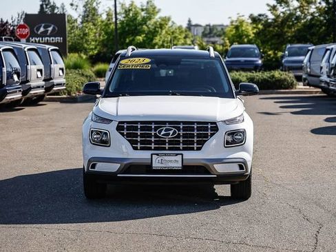 Certified 2023 Hyundai Venue Limited image 7