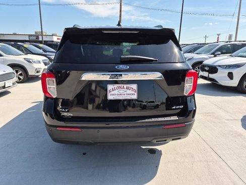 Used 2022 Ford Explorer XLT AWD/4WD image 7