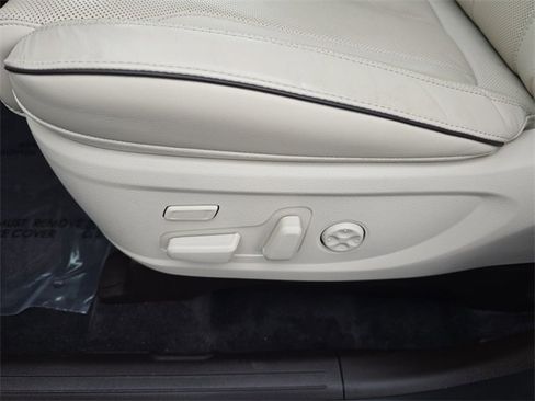 Used 2020 Hyundai Palisade Limited image 12