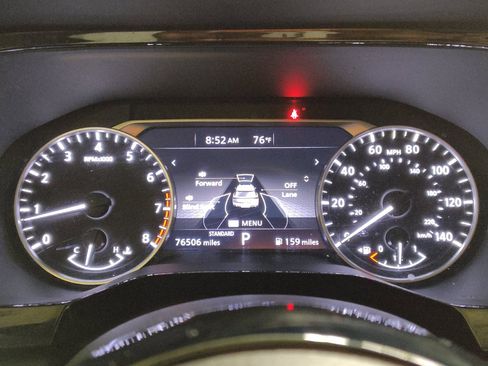 Used 2022 Nissan Pathfinder SV FWD image 23
