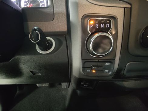 Used 2018 RAM 1500 Express image 28