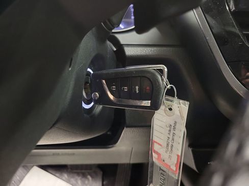 Used 2023 Toyota Camry SE image 15