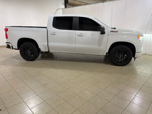 Used 2023 Chevrolet Silverado 1500 RST AWD/4WD image 7