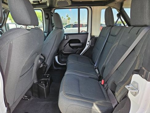 Used 2025 Jeep Wrangler Unlimited Sport AWD/4WD image 24